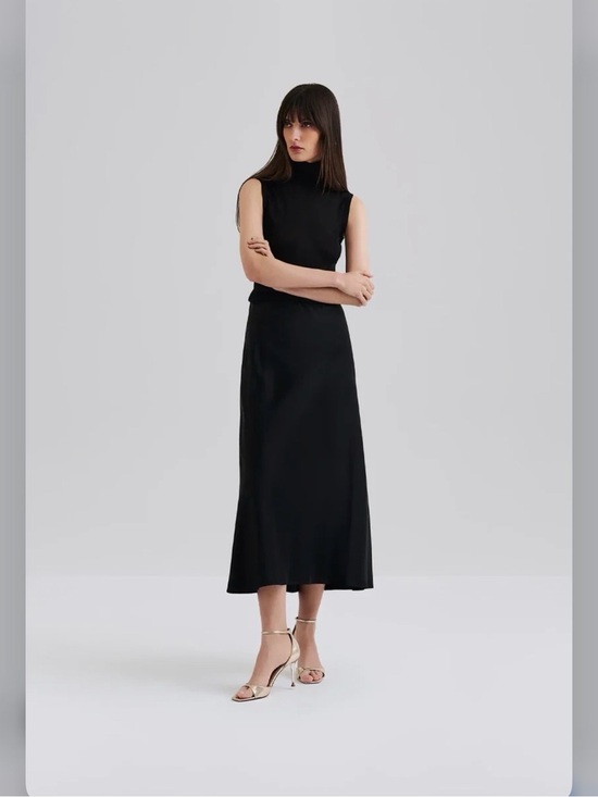 By Malina Dresses & Skirts - By Malina Elegant Black satin Maxi Skirt - Sleek High-Waist Silhouette size XL